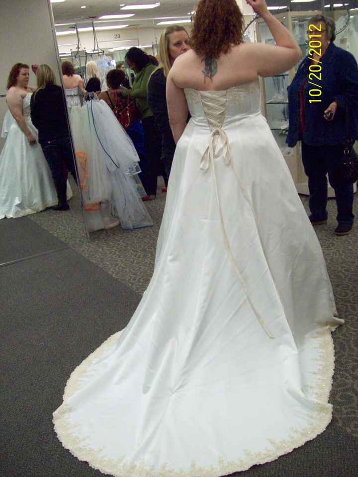 show me your Wedding dresses!!!!