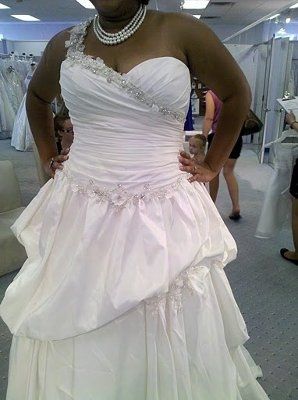 plus size brides