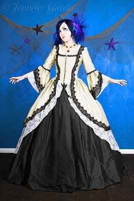 Colored wedding dress?