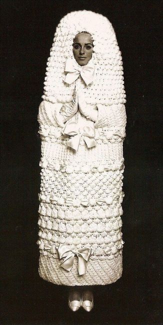 Spin off of Fit Bride's "ugly bow dress". Hehe....