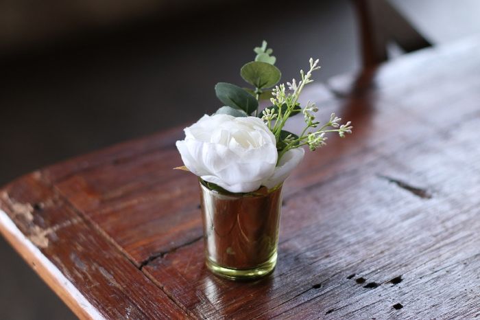 Question about saving money on centerpieces 5