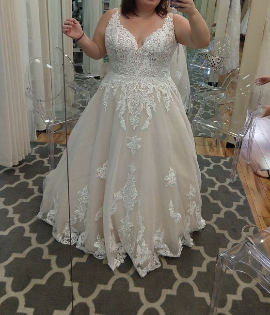Short Brides with Ball Gown Gown Silhouette 2