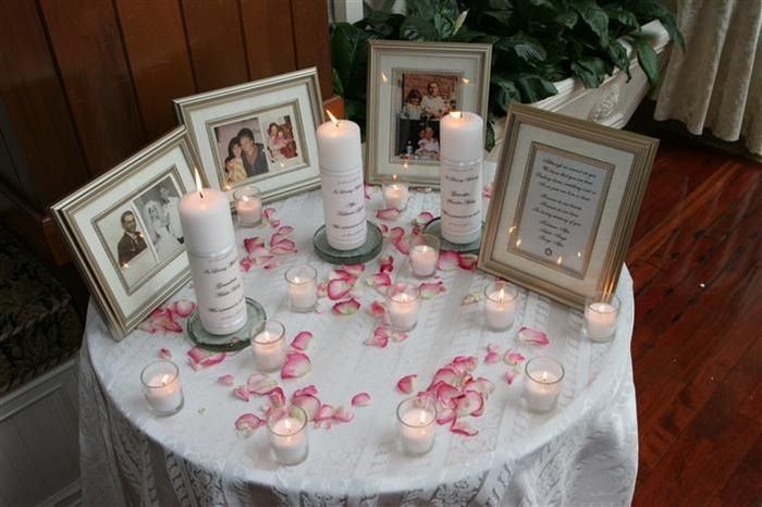 Memorial table at the wedding 4
