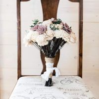 Fake vs real flowers