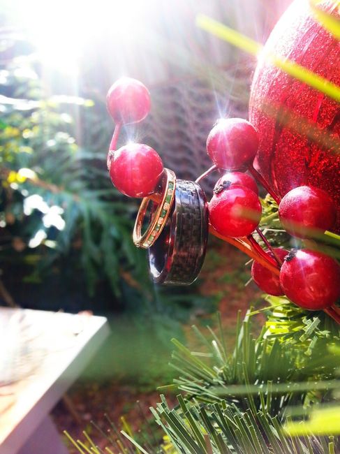 SPINOFF: Does anyone have a small engagement ring? And...