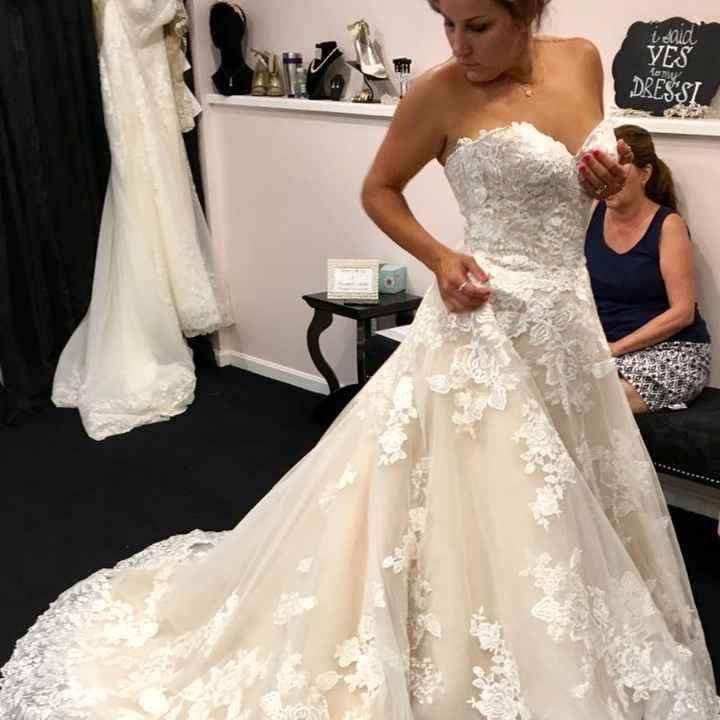  Wedding dress color - 1