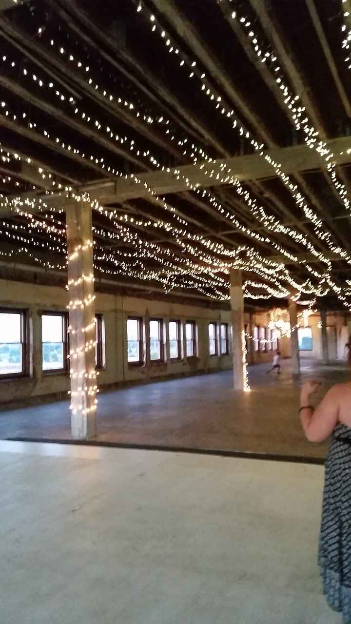 Do you have a photo of your ceremony location? SHARE UR PICTURE!