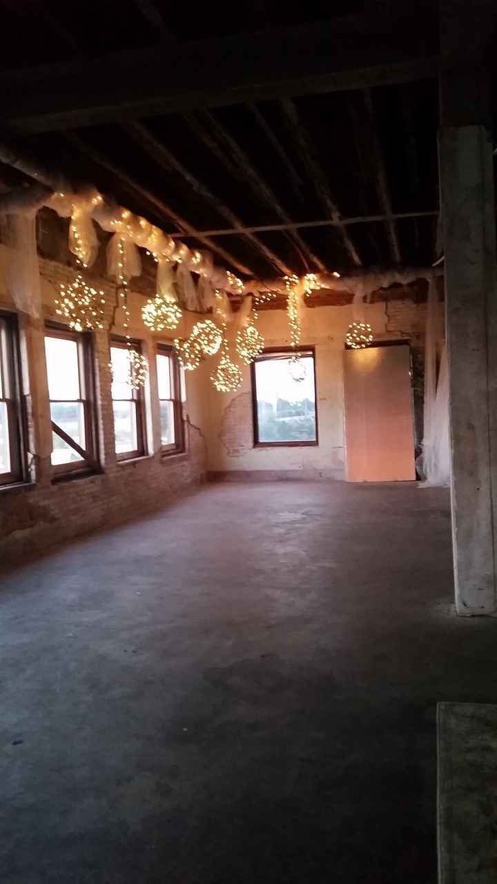 Do you have a photo of your ceremony location? SHARE UR PICTURE!