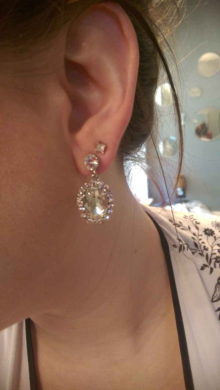 Earrings! Lemme see em