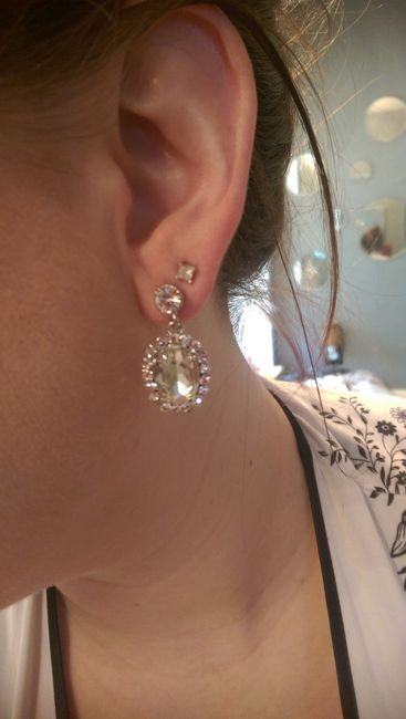 Earrings! Lemme see em