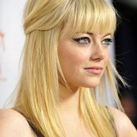 Find pics for me please. Straight hair.