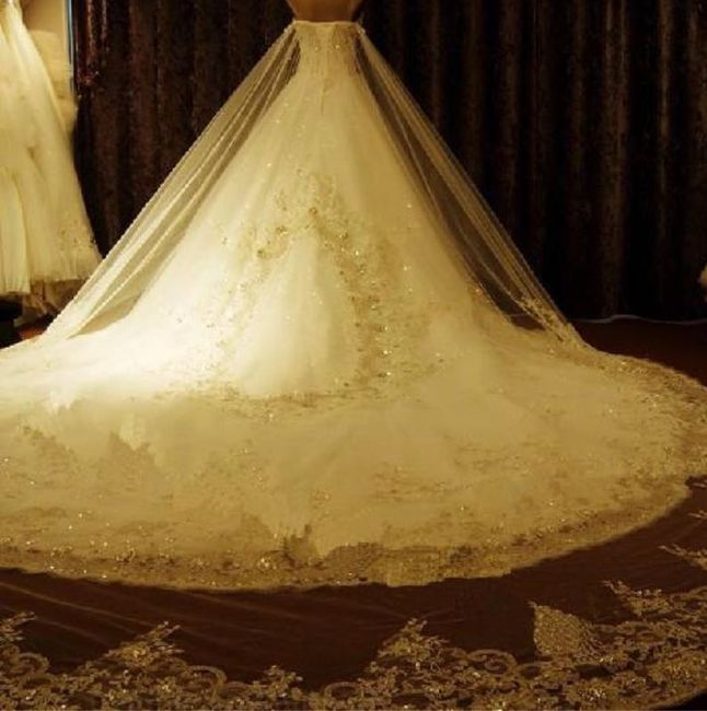 I want to see dresses!