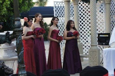 Im back and married! ahhh love pics