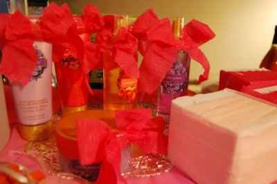I had my bridal shower it was fun! PIC HEAVY!!!