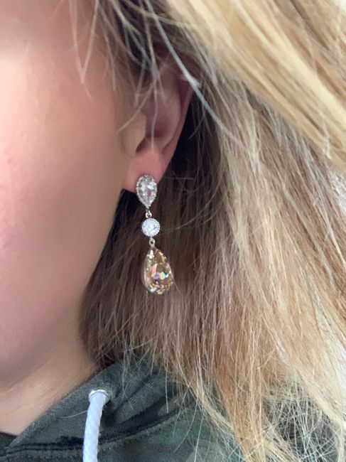 Inspo picts needed: Colored wedding day jewelry (morganite)... 2