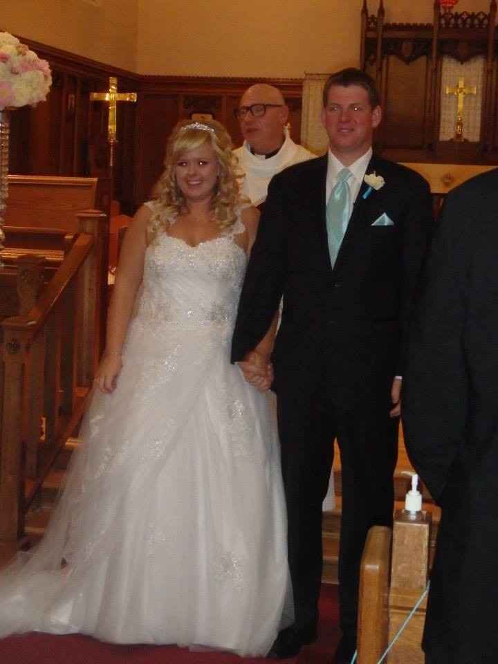 BACK AND MARRIED! (non-pro pics)