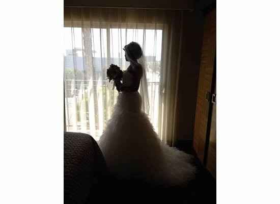 BACK AND MARRIED!!! Non-Pro PICS!