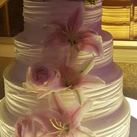 Let's see wedding cakes!!