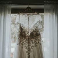 Complete diy wedding from flowers to even accessories and all decorations. My Wedding was nothing sh