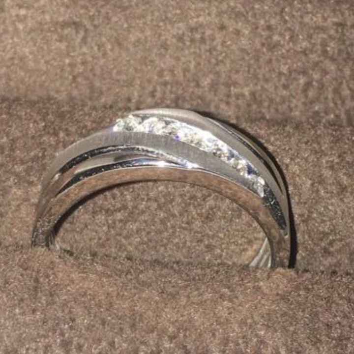 Show me HIS ring!!!
