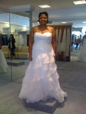 TRIED ON DRESSES TODAY!!! *PICS*