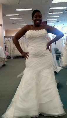 I can't pick my dress!!!  Pics Pics Pics