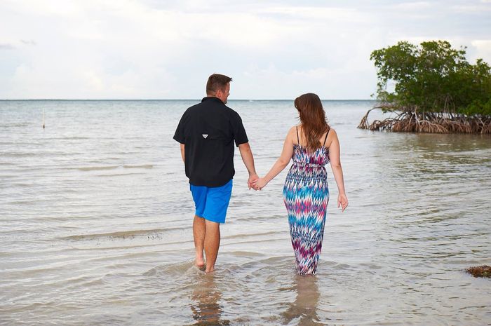 Let me see your engagement photos! 😭 - 2