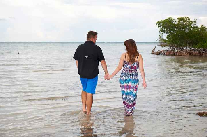 Let me see your engagement photos! 😭 - 2