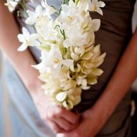 Centerpieces and bouquet out of silk flowers?