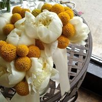 Centerpieces and bouquet out of silk flowers?