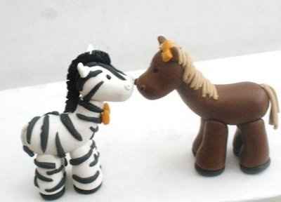 IM SOOO EXCITED!! IM FINDING ALL MY ZEBRA ITEMS!