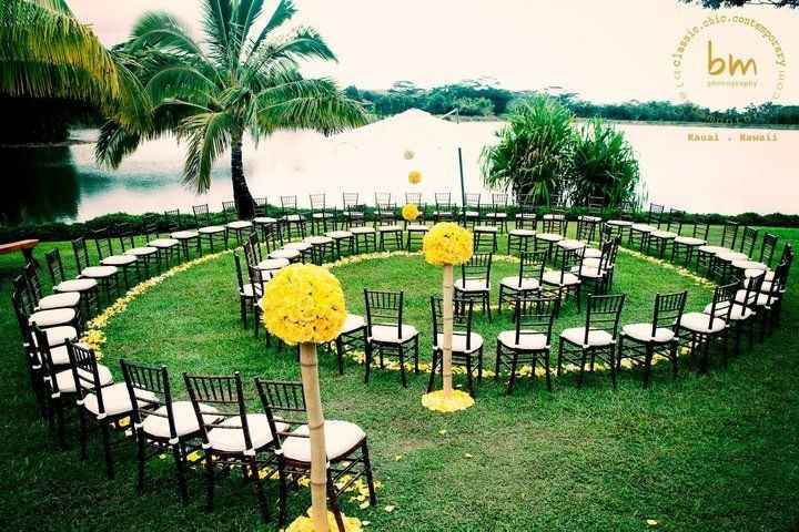 Backyard wedding. Seating Idea?
