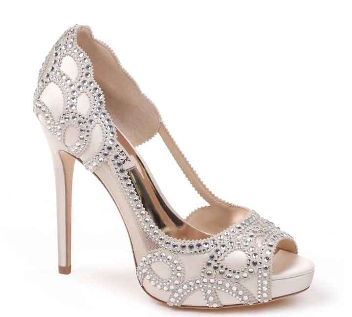Need shoe ideas for Wtoo Pippin - 1