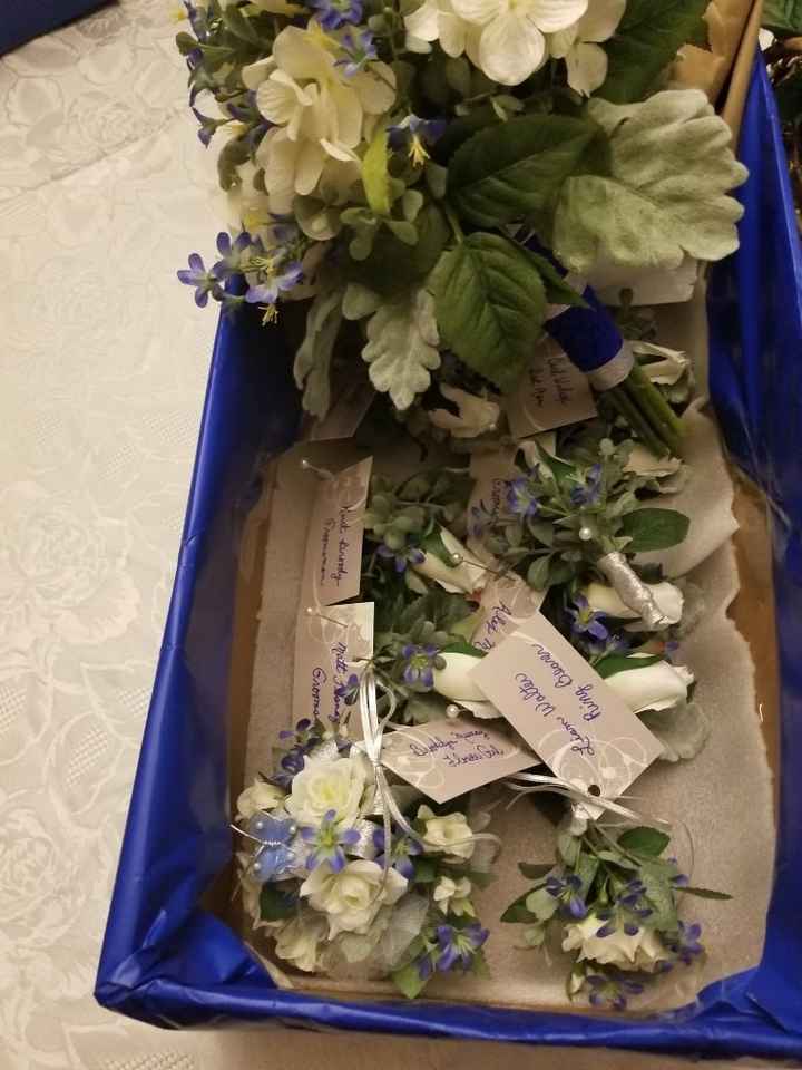 Florist just sent me the pictures for my flowers!!  (pic heavy) - 1