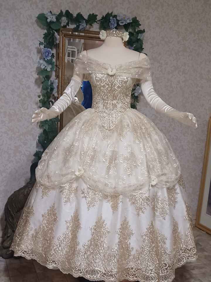 Buying the dress: In-store vs. Online - 1