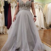 Gray dress, need help with veil, etc! - 1