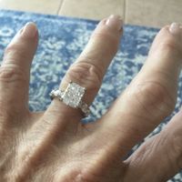 Brides of 2022! Show us your ring! - 1