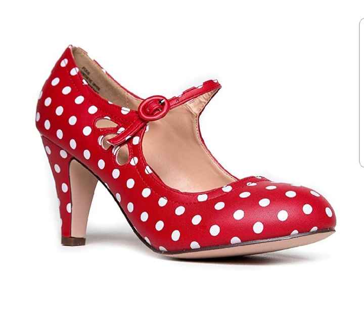 Let me see your shoes! - 1