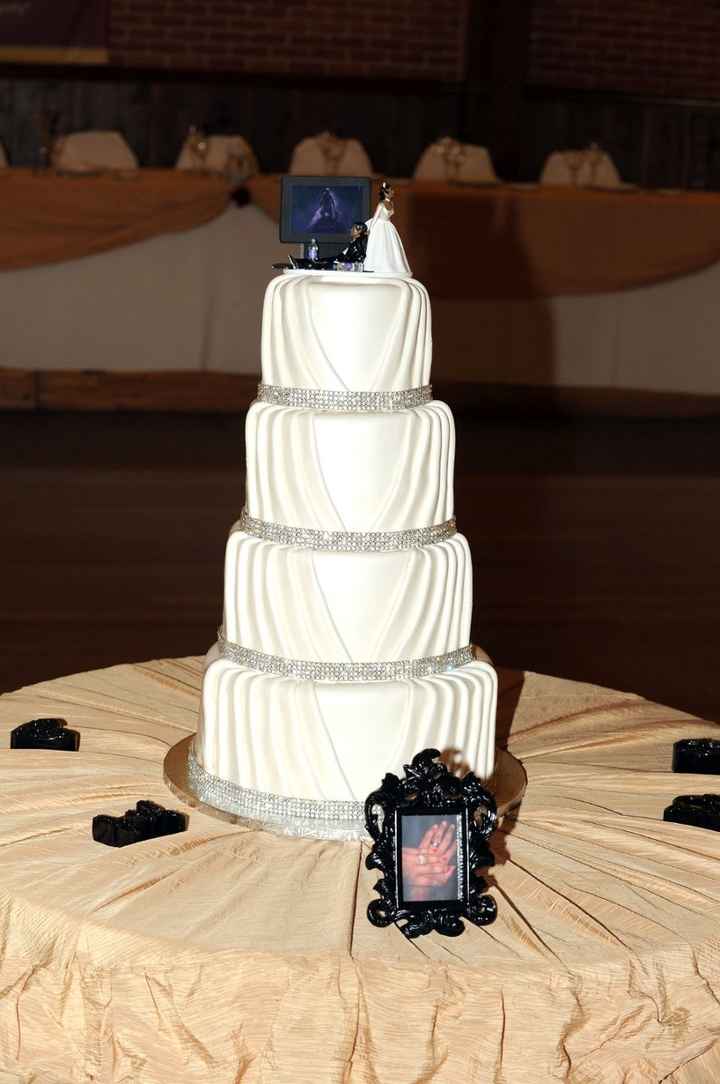Wedding pics, details, and advice for future brides