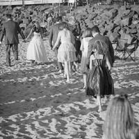 Oregon beach wedding