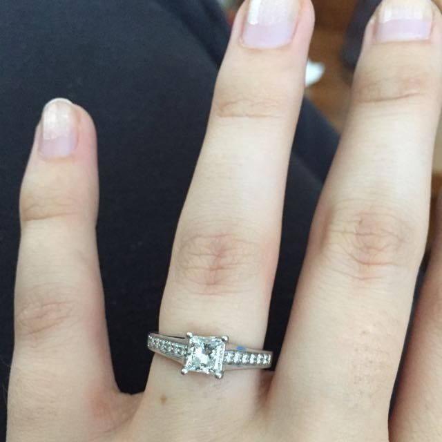 Let's see those beautiful rings lady's!