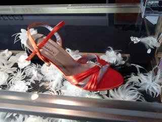 shoes. pictures please??