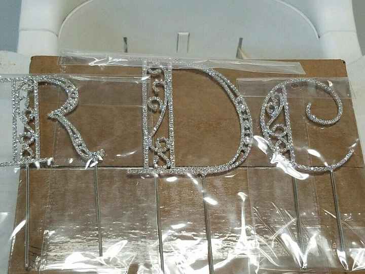 Cake topper