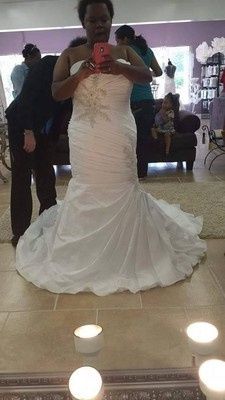 SHOW ME YOUR DRESSES!