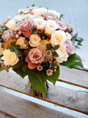 Ok I lost my post...Help with Centerpiece decision please!