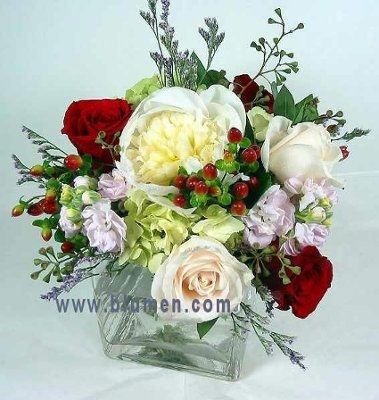 Ok I lost my post...Help with Centerpiece decision please!