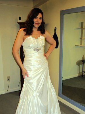 My dress came in!!! YAY PIC HEAVY!