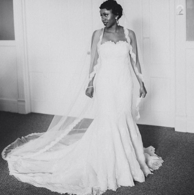 Show off those dresses!