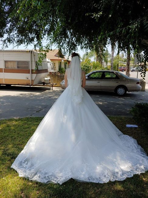 Anyone else spending $500 or less on your dress? 3