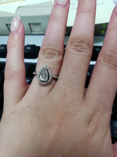 Show me your engagement rings!! 8